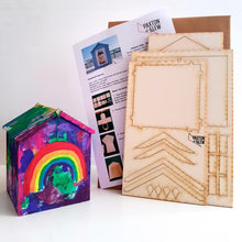 Load image into Gallery viewer, Build a beach hut 1:16 model kit