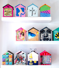 Load image into Gallery viewer, Build a beach hut 1:16 model kit