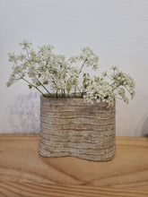 Load image into Gallery viewer, Birgit Underwood Vase