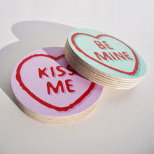 Load image into Gallery viewer, Show Pony - LOVE HEART - &#39;KISS ME&#39; (Purple)