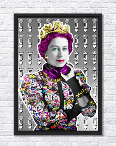 The Queen  - The Postman - Aluminium 65x48cm - black frame