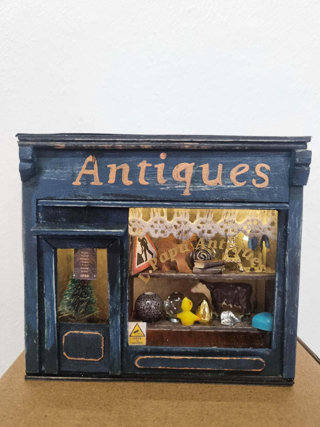 Antiques Shop - Littlepapa Dollhouse