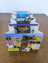 Load image into Gallery viewer, Vintage Shuffle - The world is your oyster - Tunnel book - original collage