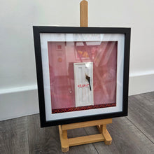 Load image into Gallery viewer, Easel