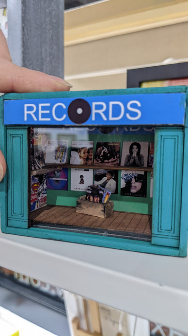 Record Shop in miniature (Blue) - Littlepapa's Dollhouse