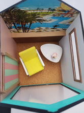 Load image into Gallery viewer, Tiny Scenic Beach Hut: Book now