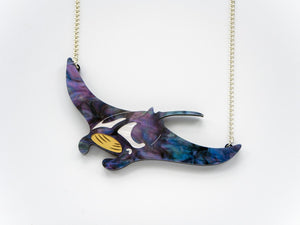 Mantaray necklace Designosaur