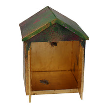 Load image into Gallery viewer, Xenz Beach Hut: I do like to bee beside the seaside